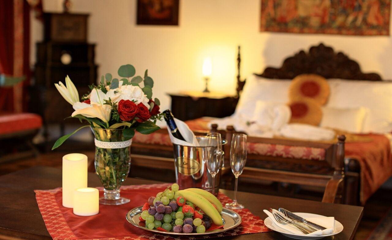 Hotel Ruze Cesky Krumlov Exterior photo A romantic setting