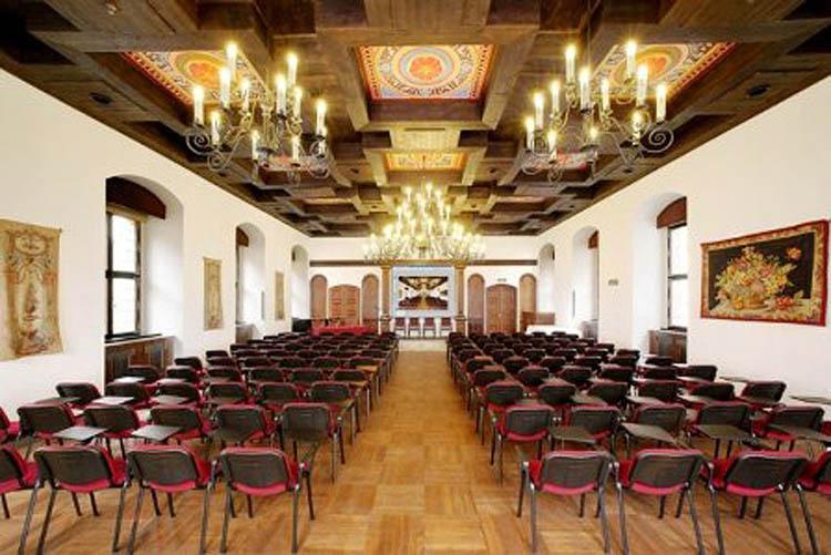 Hotel Ruze Cesky Krumlov Business photo The interior of the synagogue