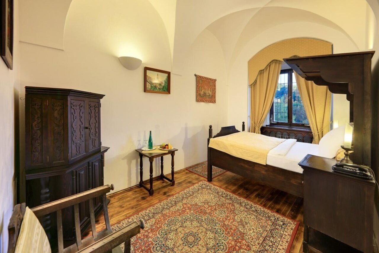Hotel Ruze Cesky Krumlov Exterior photo A room in the hotel